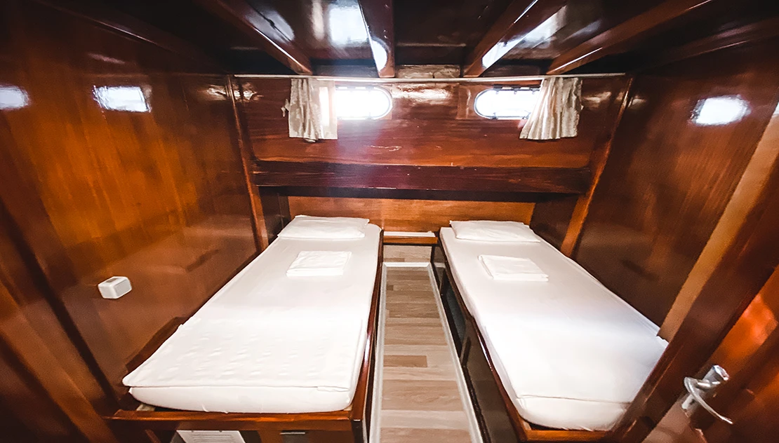 Double Cabin